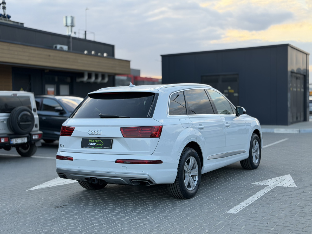 Audi Q7 7 Locuri